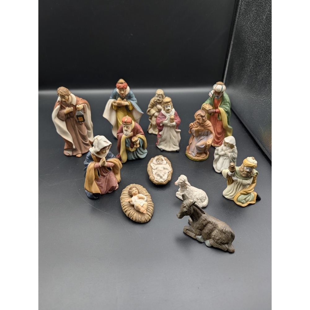 VINTAGE COLLECTORS CHOICE Owell Heritage‎ Porcelain Nativity Scene 14 Pieces